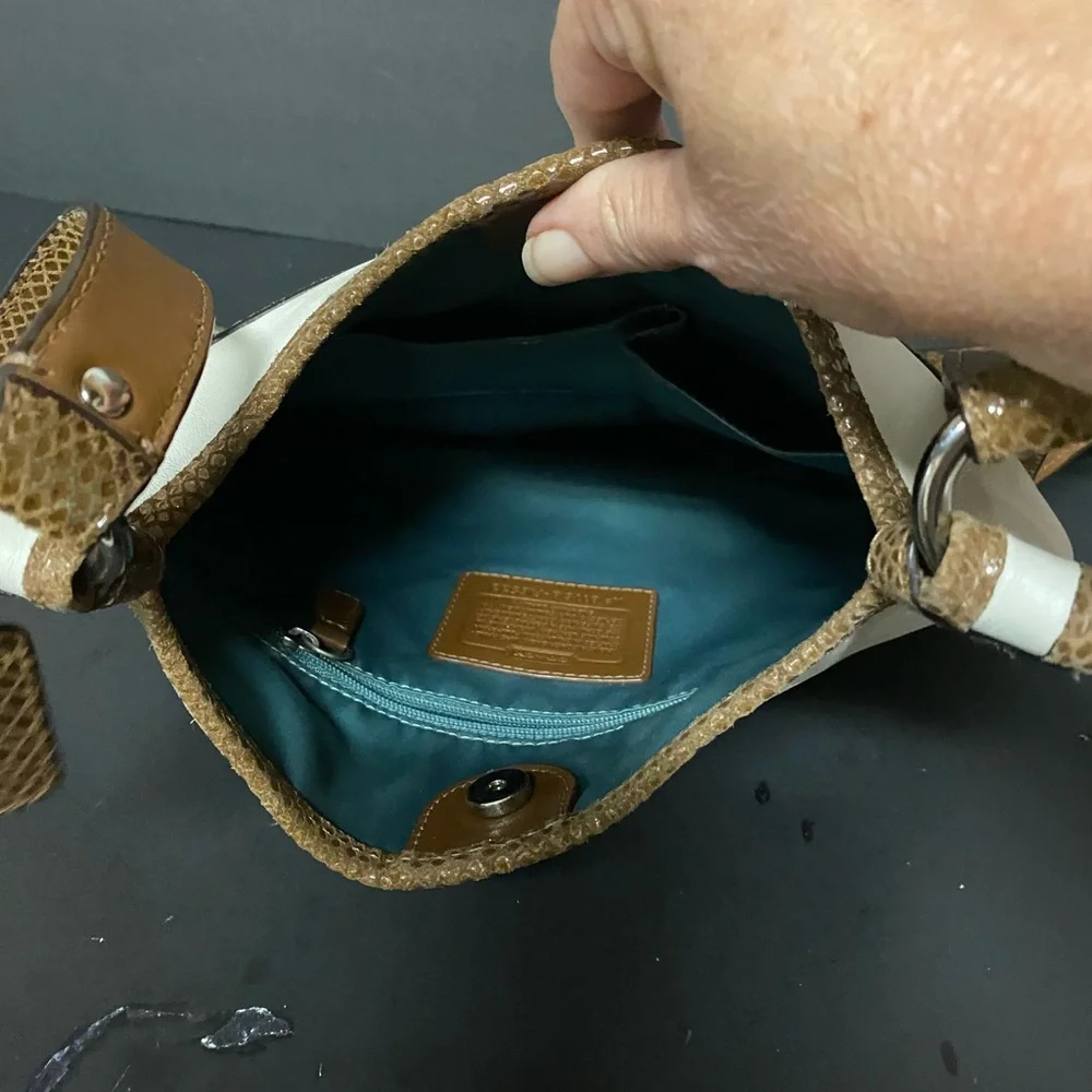 COACH Cream and Brown Leather Crossbody Bag - Picture 3 of 8